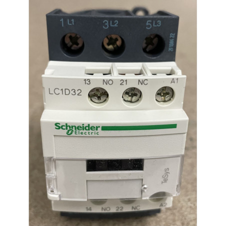 CONTACTEUR LC1D32FE7 SCHNEIDER