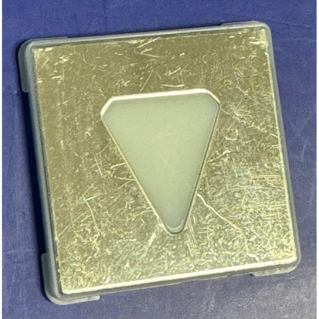 KM857813G092 PASTILLE, CARRÉ FLUSH SYM FLÈCHE VERS LE BAS KONE