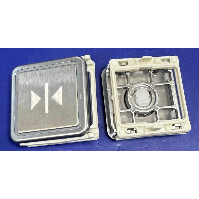 BOUTON SM1 BRAILLE "FERMETURE PORTE"  THYSSEN