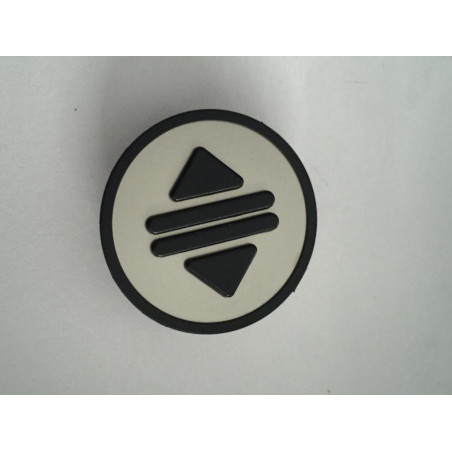 PASTILLE FINE KSS FOND GRIS SYM NOIR Ouverture Porte